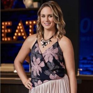 Forever 21 Floral Pink Crop Top Spaghetti Strap Tank Top Halter Top